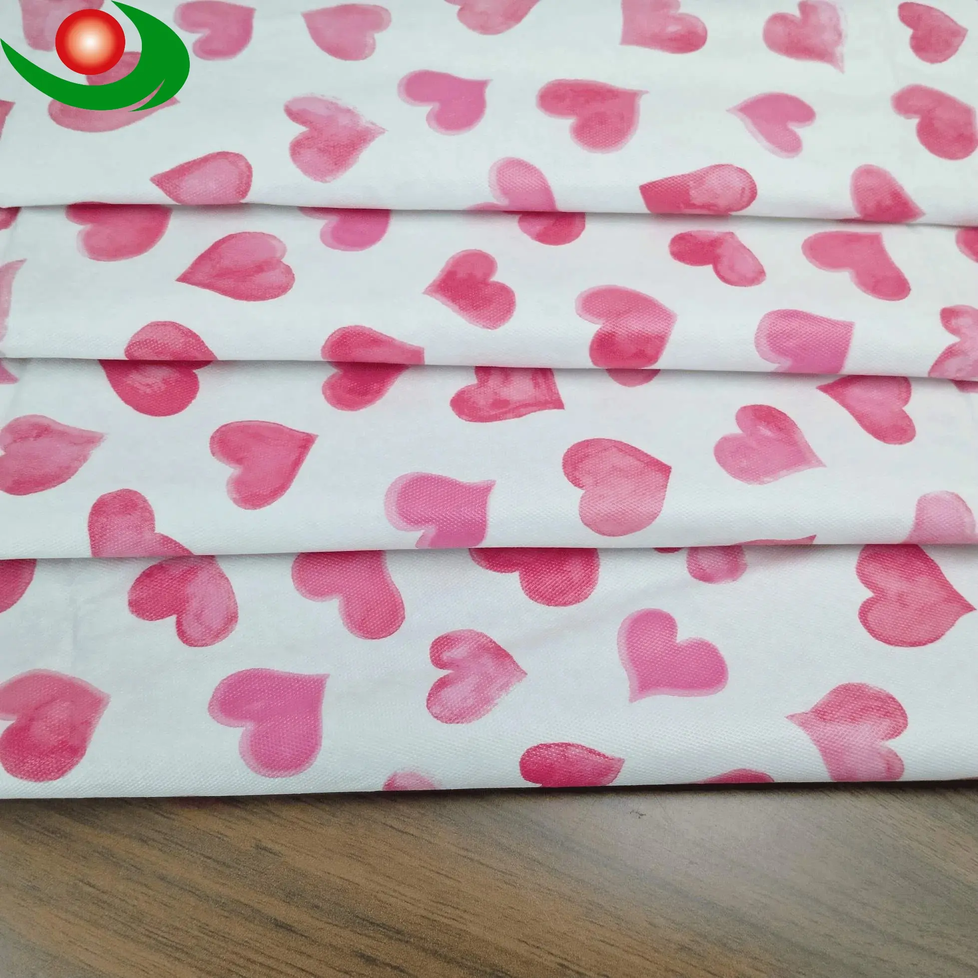 Wipe-Clean Heart Pattern Tablecloth