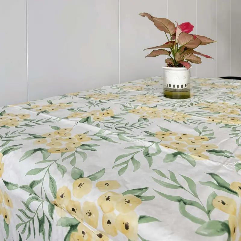 Flannel Lined Waterproof Tablecloth