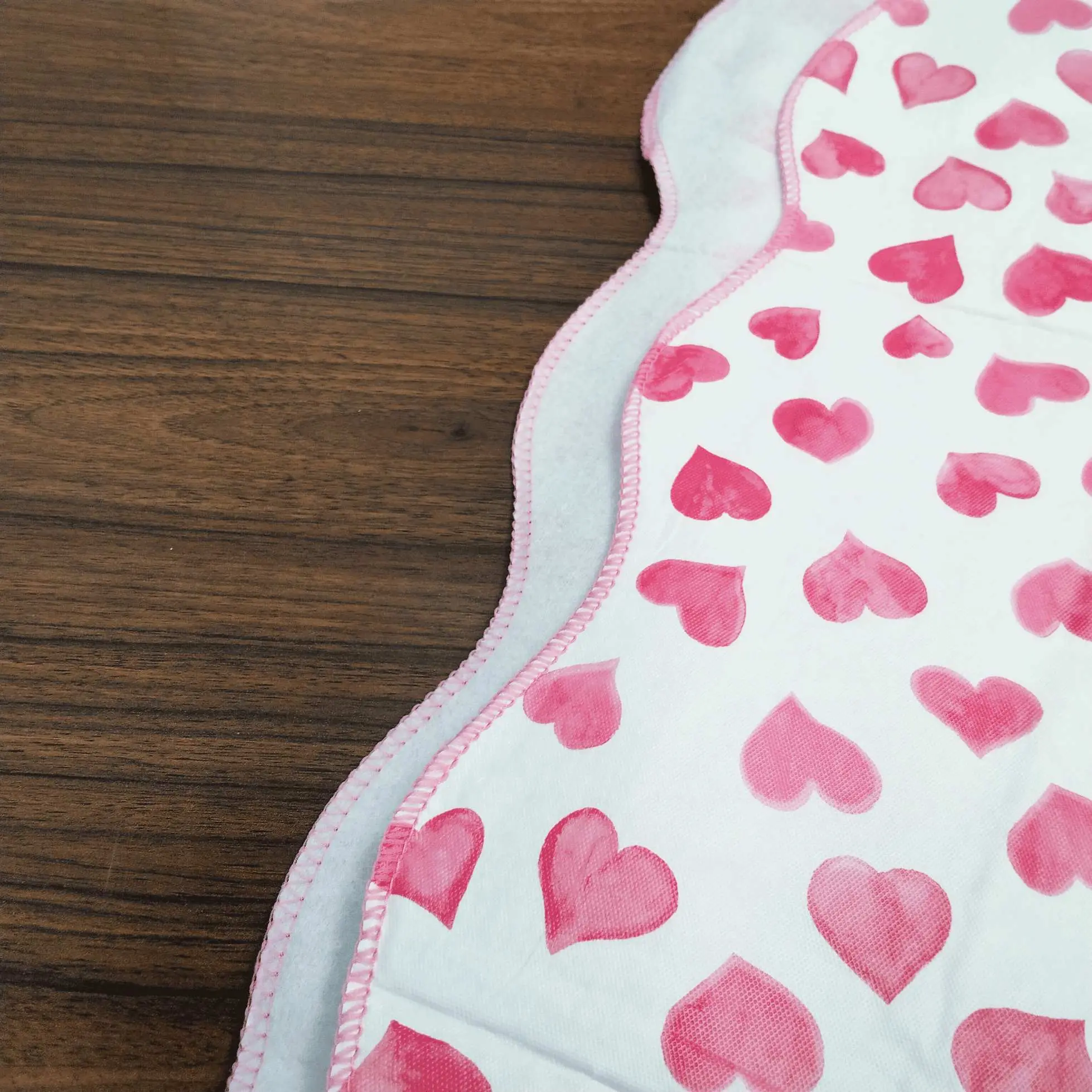 Wipe-Clean Heart Pattern Tablecloth